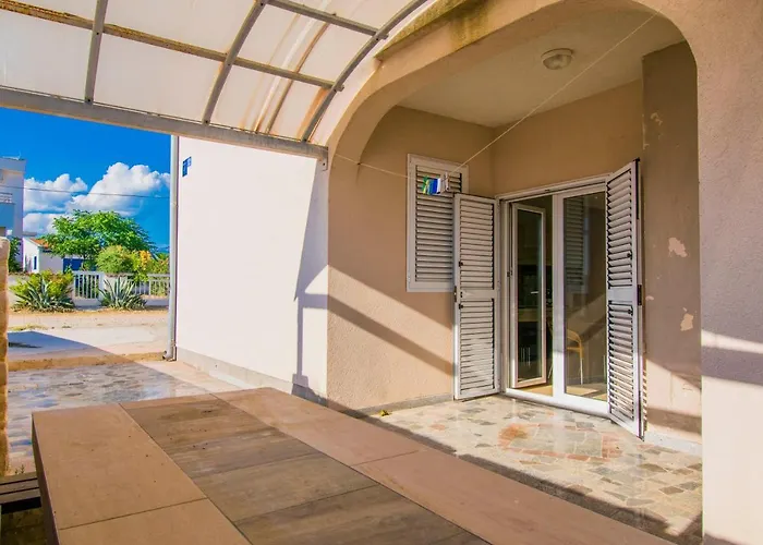 Stef In Island Pag *