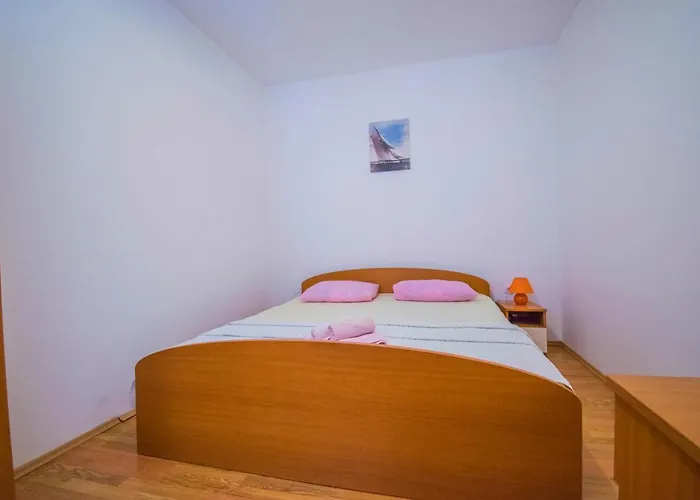 Stef In Island Pag Kosljun