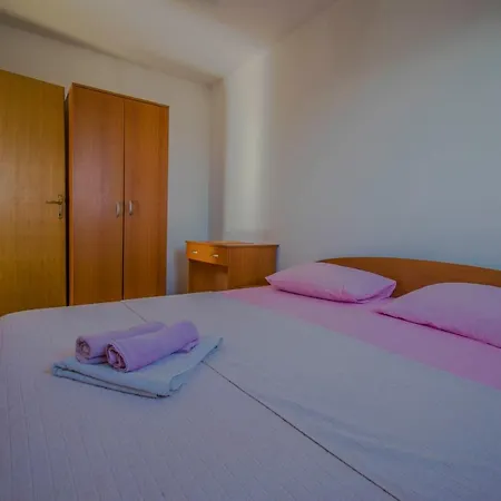 Apartment Stef In Island Pag Kosljun