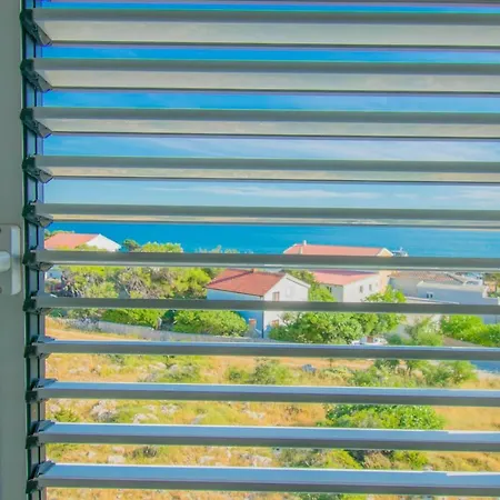 Stef In Island Pag *