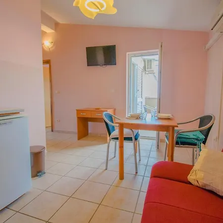 Stef In Island Pag Daire Košljun