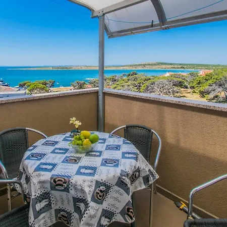 Stef In Island Pag Košljun