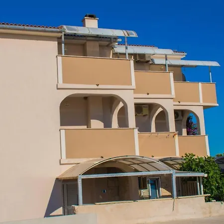 Daire Stef In Island Pag