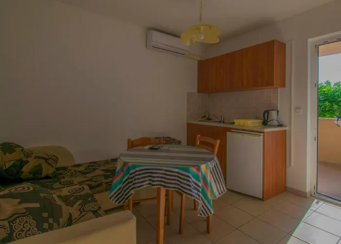 Stef In Island Pag *