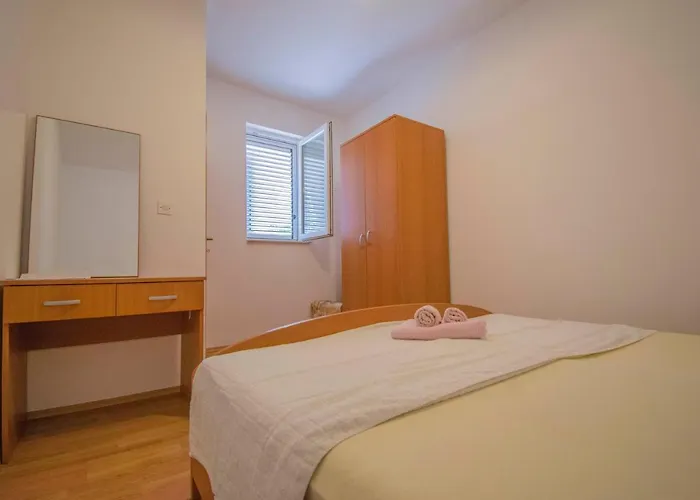 Stef In Island Pag アパート Košljun