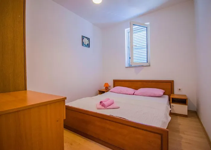 Stef In Island Pag *